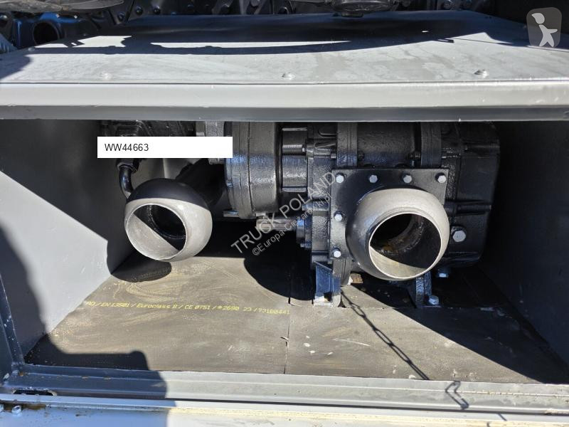 Utilaje pentru drumuri Scania Larsen FlexVac 311