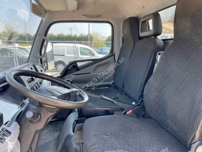 Silniční stroje Mitsubishi Fuso