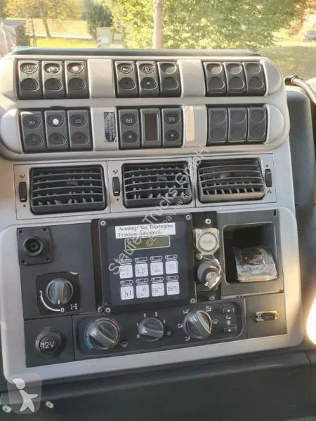 Silniční stroje Iveco 260S 42 WAAGE 5 m³ Zöller...