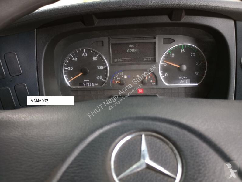 Silniční stroje Mercedes SK600 DUAL