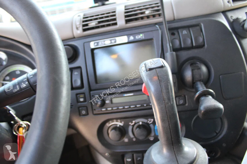 آلة لصيانة الطرق DAF 310 + 6X2 STEERING