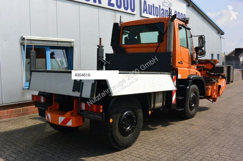 Gemeentevoertuig Unimog Andere