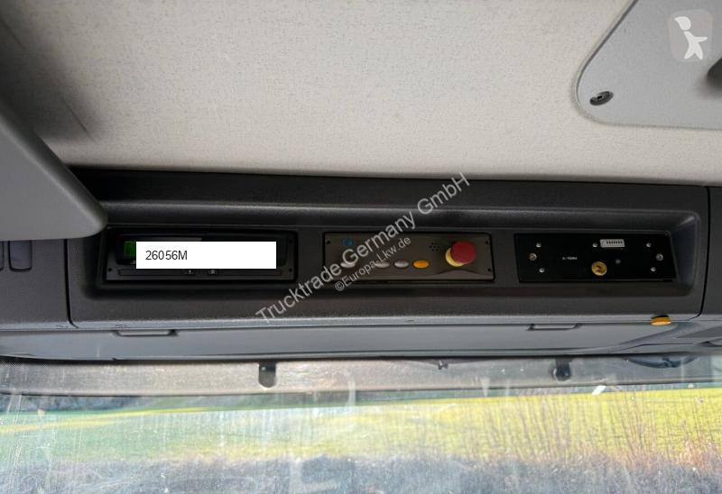 آلة لصيانة الطرق Scania 589 G440 LB6x2*4...