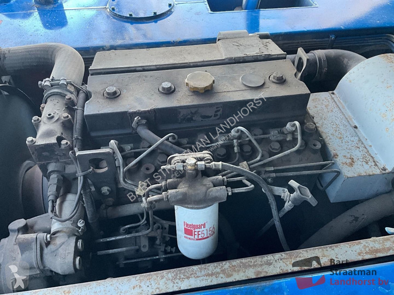 Gemeentevoertuig Hofmans HMF 400 veegmachine.