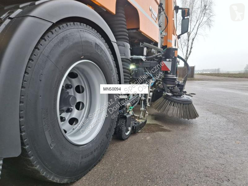 آلة لصيانة الطرق Scania Viajet 7 R/L H/HS