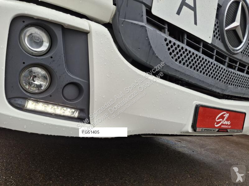 Silniční stroje Mercedes press 522 Zoeller