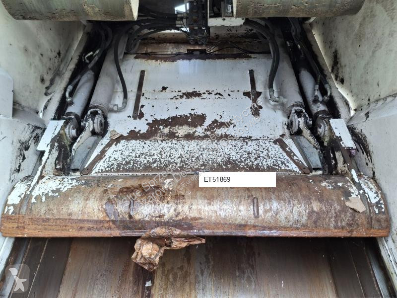 Engin de voirie Iveco VR3 LEV