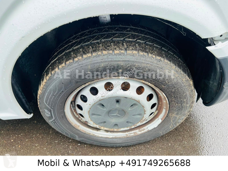 آلة لصيانة الطرق Mercedes Kasten 111 CDI lang...