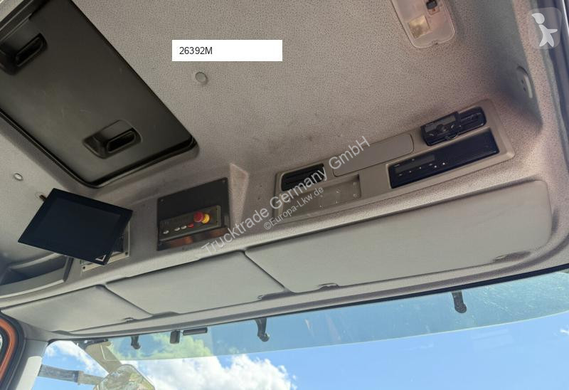 Vehículo de limpieza viaria Mercedes 602 1833