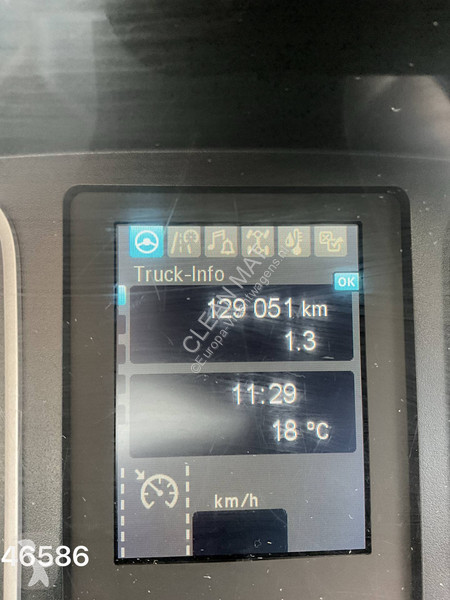 Útfenntartó-és-karbantartógép Mercedes 1321...
