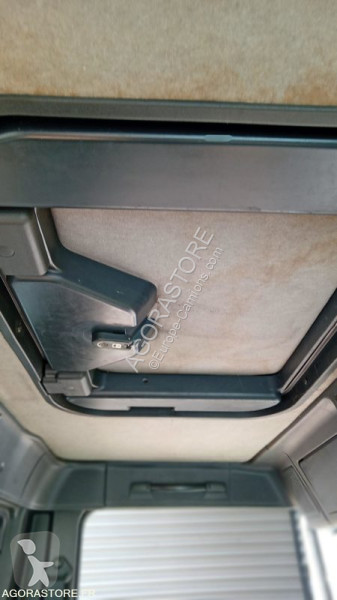 Útfenntartó-és-karbantartógép Iveco 100E18