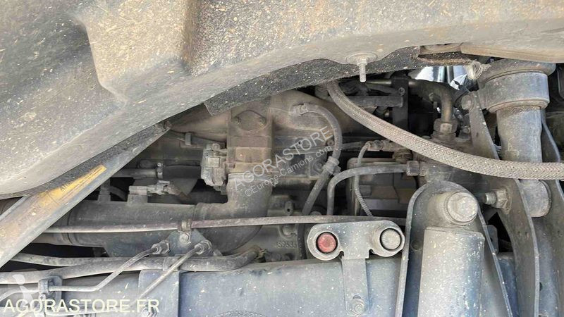 Útfenntartó-és-karbantartógép Iveco 120ELG20