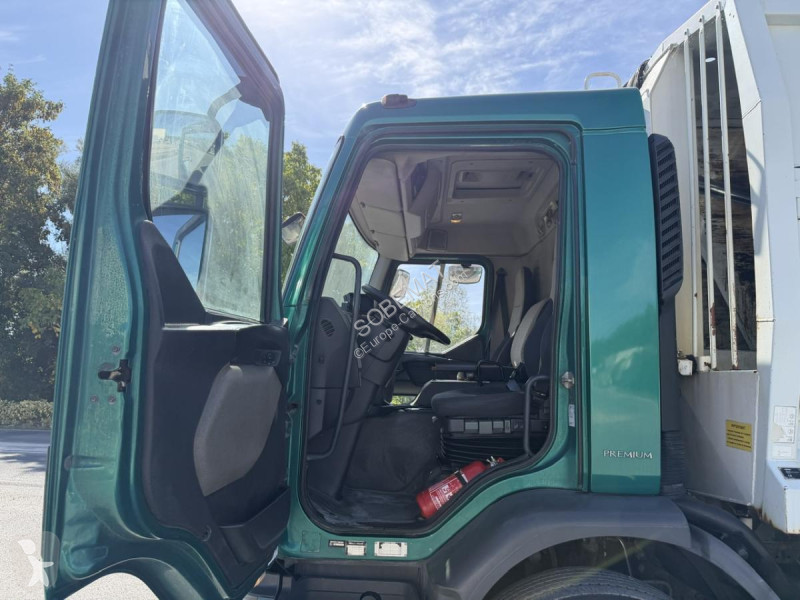 Коммунальная техника  Renault 370 DXI