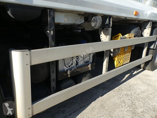 Vehículo de limpieza viaria Renault D19