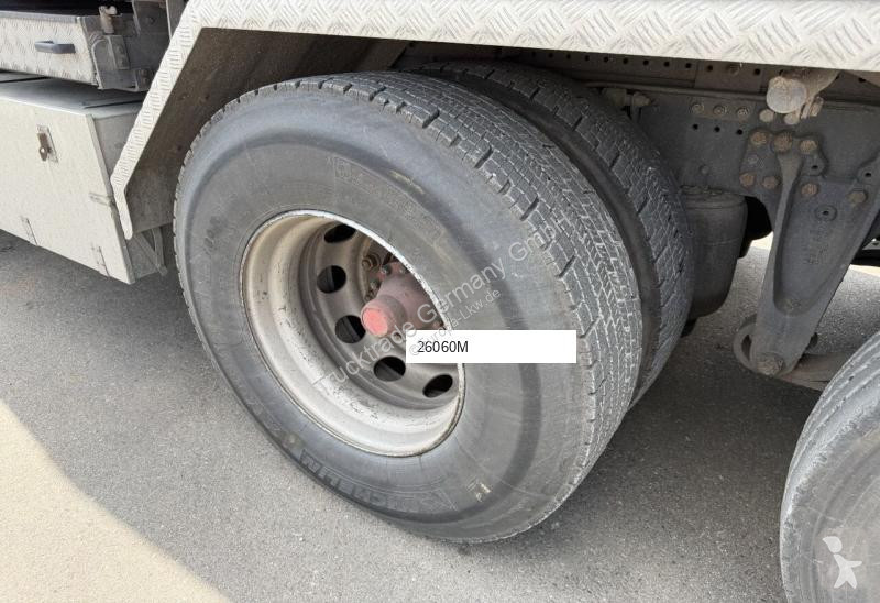 Utilaje pentru drumuri Scania 380.3