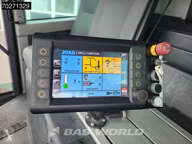 Utilaje pentru drumuri Mercedes 2630 6X2 17m3...