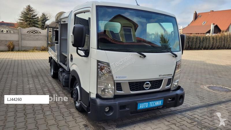 Silniční stroje Nissan Defco Combi 3,5t