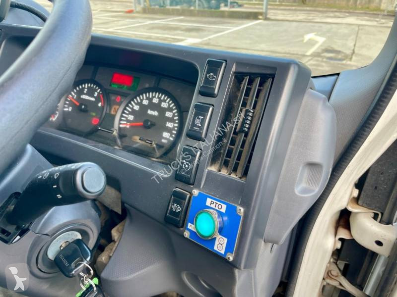 Vägmaskiner Isuzu