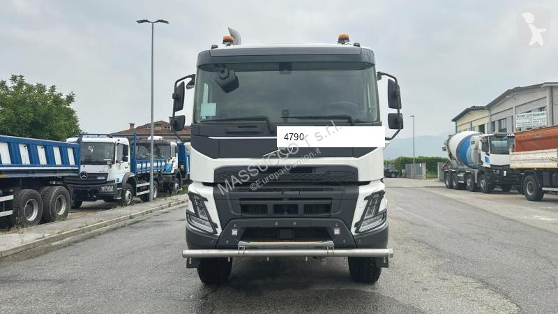 Silniční stroje Volvo FMX 460
