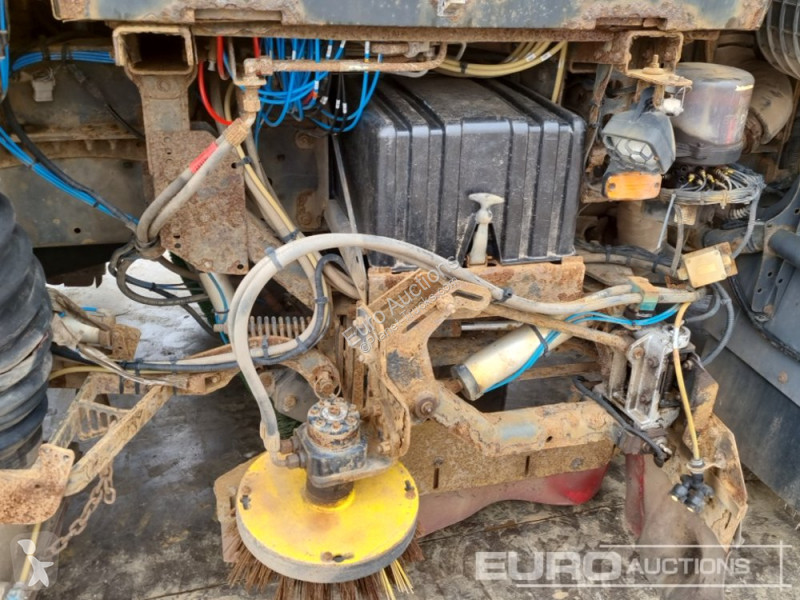 Utilaje pentru drumuri  LF220