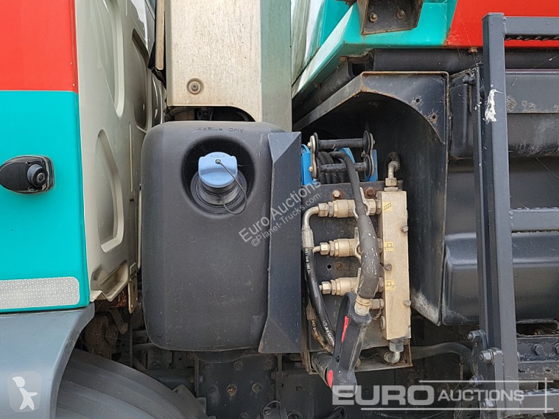 Utilaje pentru drumuri  LF220