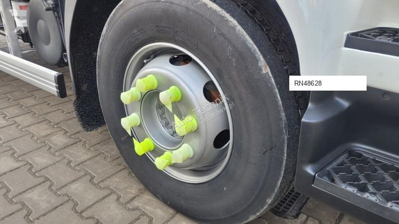 آلة لصيانة الطرق Renault 240dxi