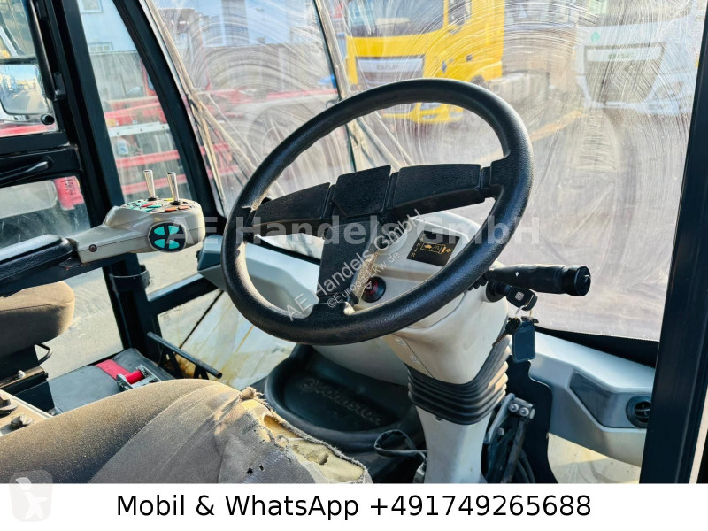 Engin de voirie  Johnston Bucher C401 Sweeper *