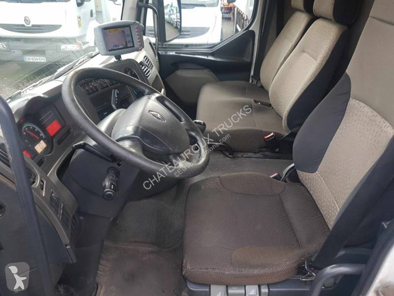 Engin de voirie Renault