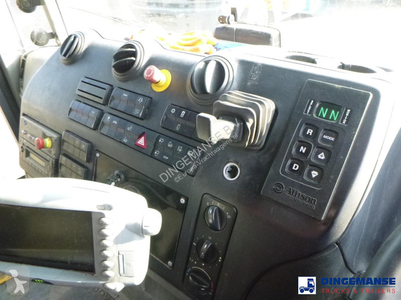 آلة لصيانة الطرق Mercedes 2630 6x2 RHD Faun...