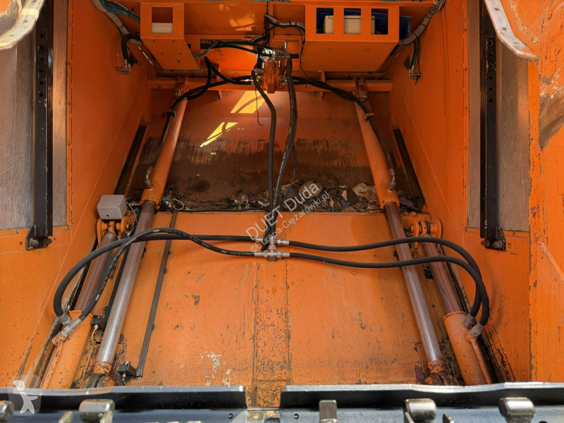 Пътнопочистваща техника DAF 55300 Śmieciarka...