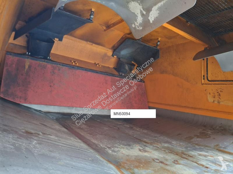 آلة لصيانة الطرق Scania Viajet 7 R/L H/HS