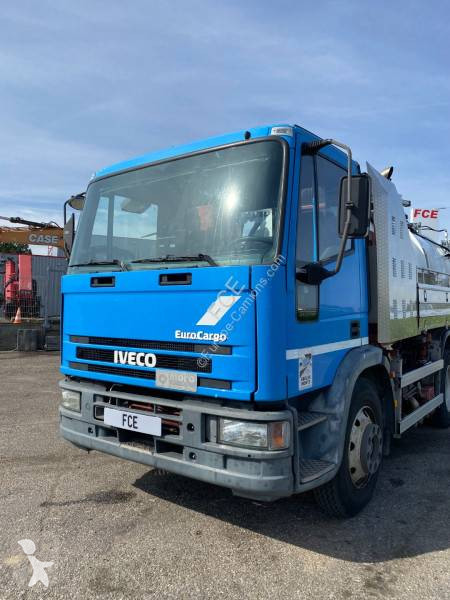 آلة لصيانة الطرق Iveco