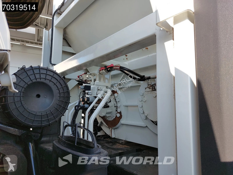 آلة لصيانة الطرق DAF 300 6X2 NL-truck Zoeller...