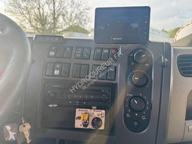 آلة لصيانة الطرق Renault 380 DXI