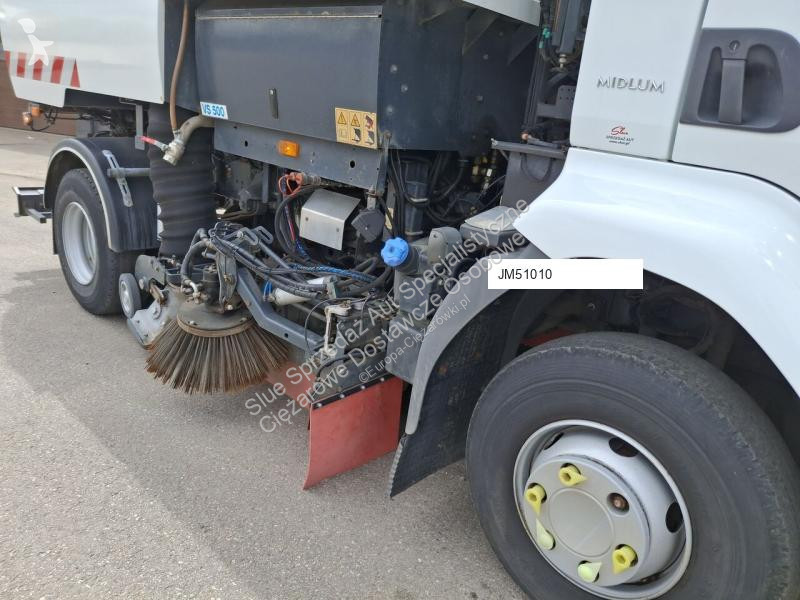 آلة لصيانة الطرق Renault 220
