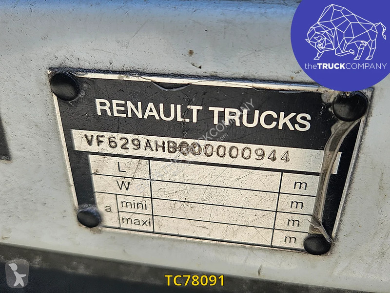 آلة لصيانة الطرق Renault D 280