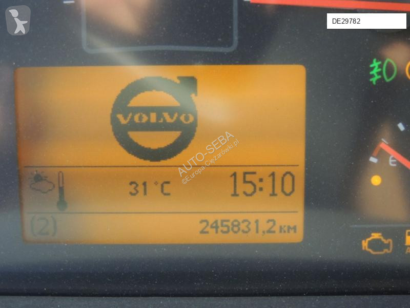 آلة لصيانة الطرق Volvo FE 320 62TR