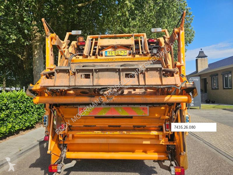 Engin de voirie Scania GPM III v 20H25