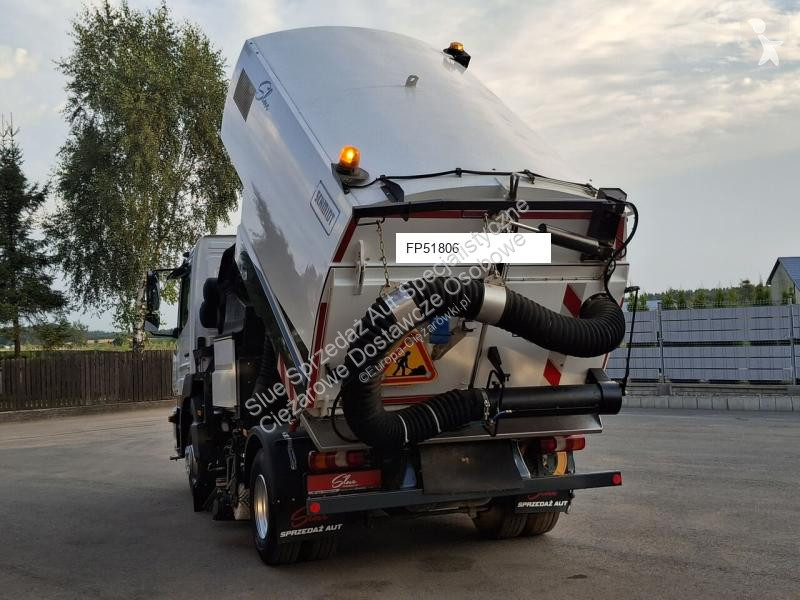 آلة لصيانة الطرق Mercedes SK500