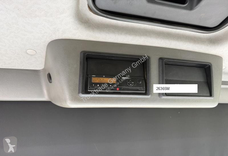 Vehículo de limpieza viaria Mercedes 2635