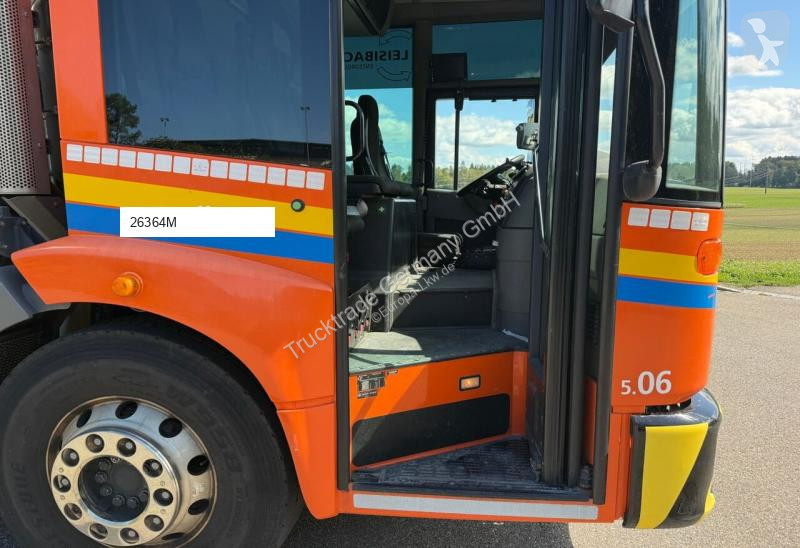 Vehículo de limpieza viaria Mercedes 602 2635