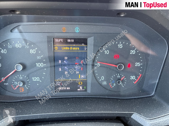Коммунальная техника  MAN TGM 15.250 4x2 BL CH