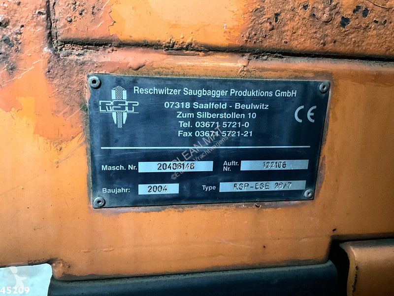 Коммунальная техника  Mercedes 3336 6x4 Euro 3...