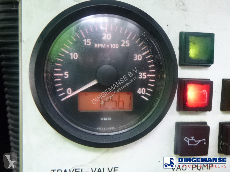 Gemeentevoertuig  Vacuum tank alu 30 m3 / 1...