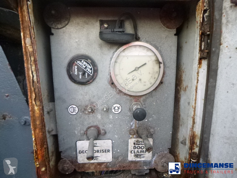 Gemeentevoertuig  Vacuum tank inox 30 m3 / 1...