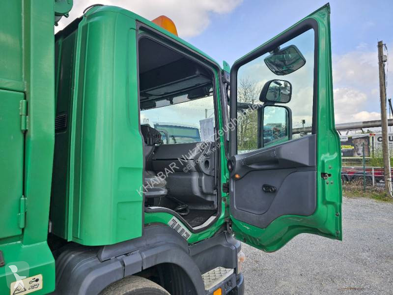 Vehículo de limpieza viaria Scania