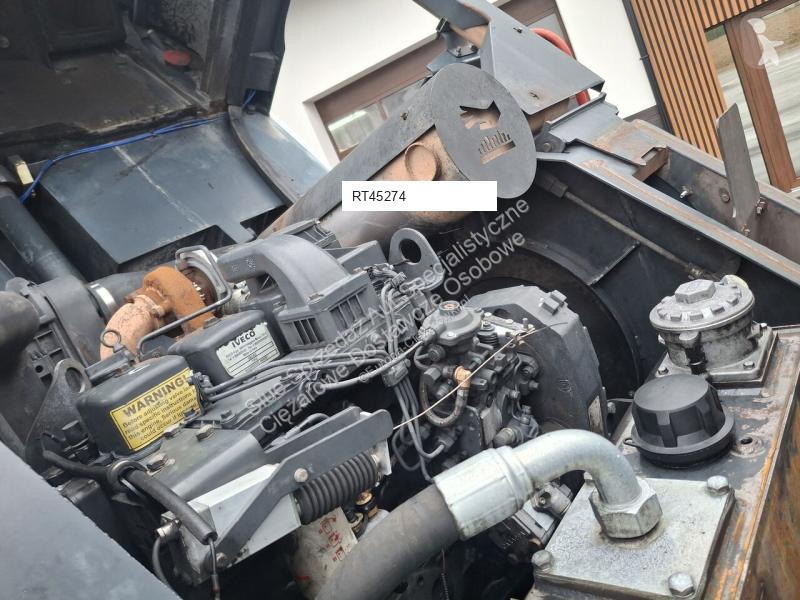 آلة لصيانة الطرق Renault 220 Zamiatarka...