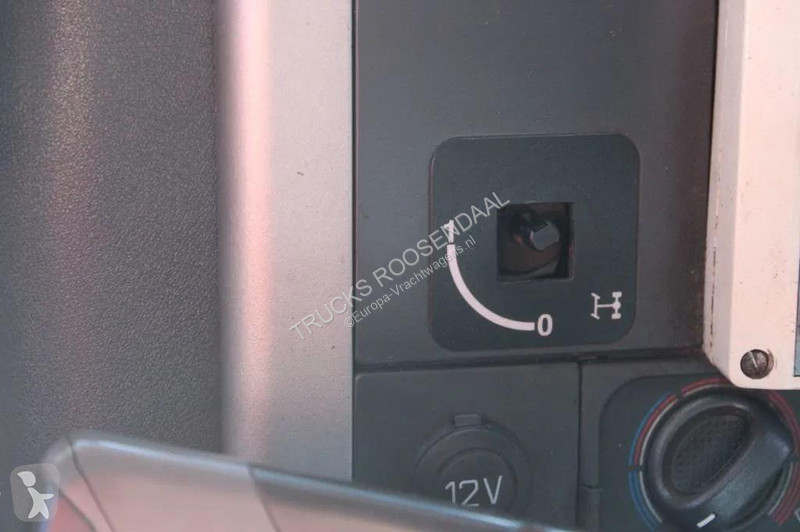آلة لصيانة الطرق Iveco 270 CNG + GARBAGE + EURO...