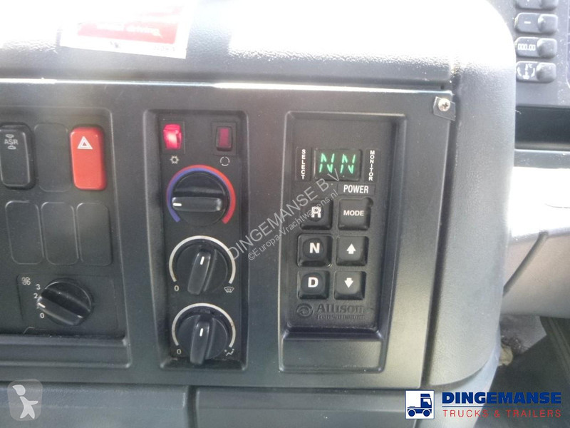 آلة لصيانة الطرق Mercedes 2633 6x4 RHD Euro 5...