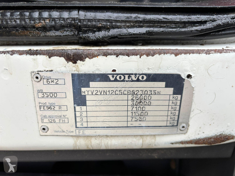 آلة لصيانة الطرق Volvo 240 6x2 NTM KGLS 17,2 m3